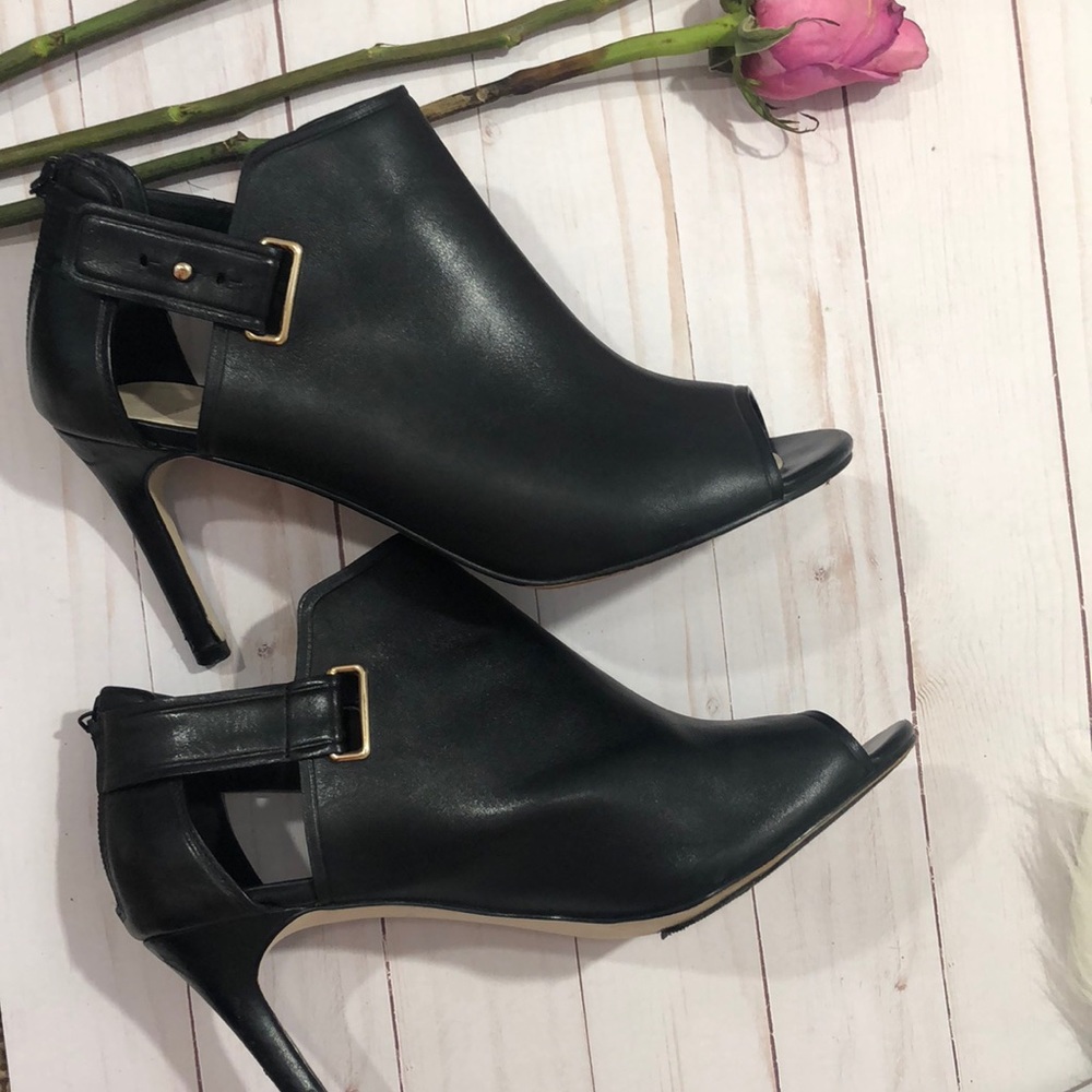 Cole haan district II 2 cutout peep toe bootie 7.5